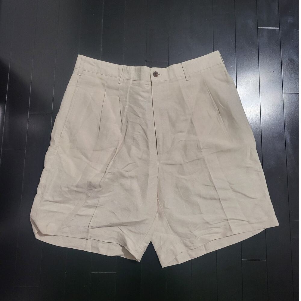 Oleg Cassini Men's Tan Pleated Linen Blend Shorts - 36